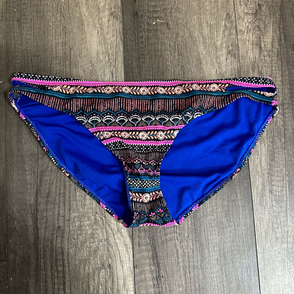 No Boundaries - Cute Patterned Bikini Bottom - Size XL